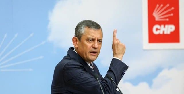 Özgür Özel'den Kurultay Kararına İlk Yorum