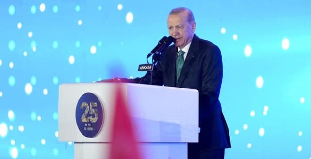 Erdoğan: Türkiye'ye Hizmet Mücadelem Sürecek