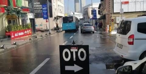 Beyoğlu'nda Değnekçilik Yapan 5 Kişi Yakalandı